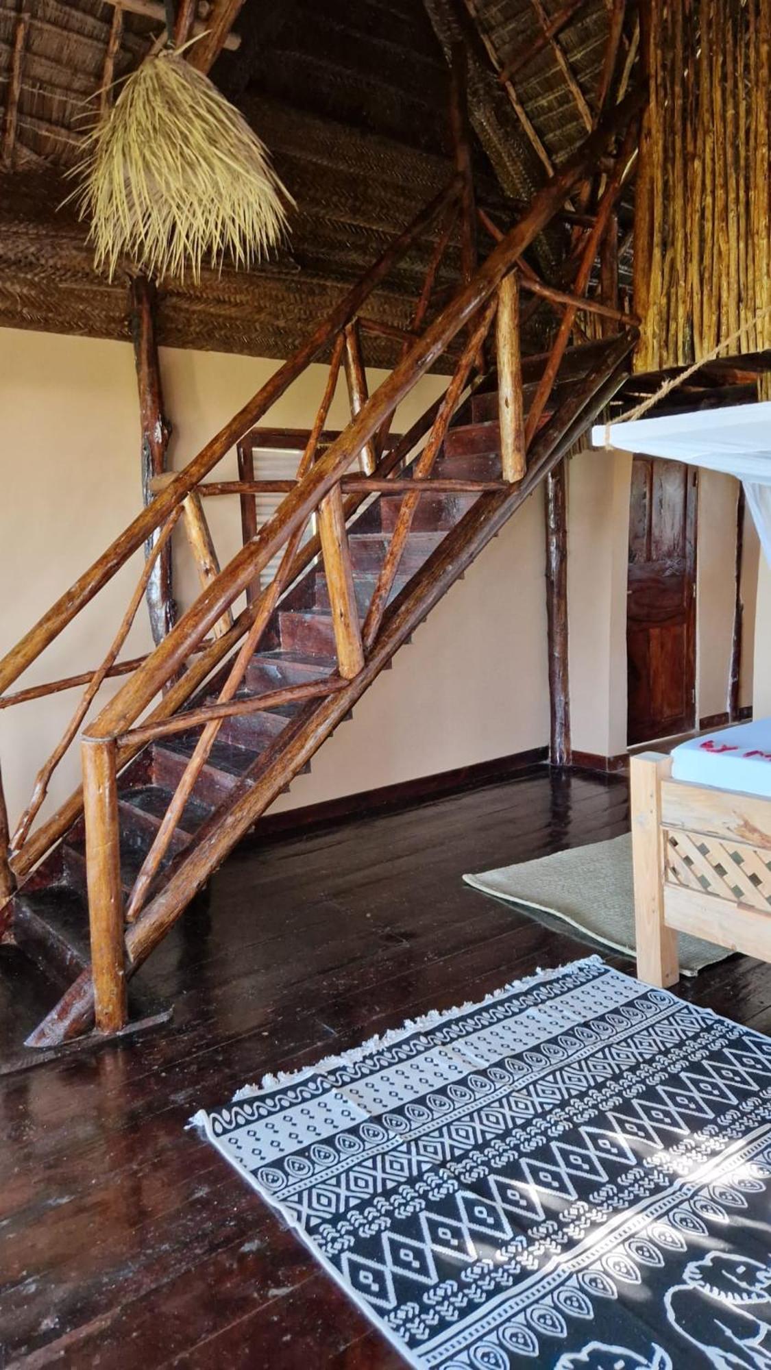Monkey Mountain Lodge Mtende